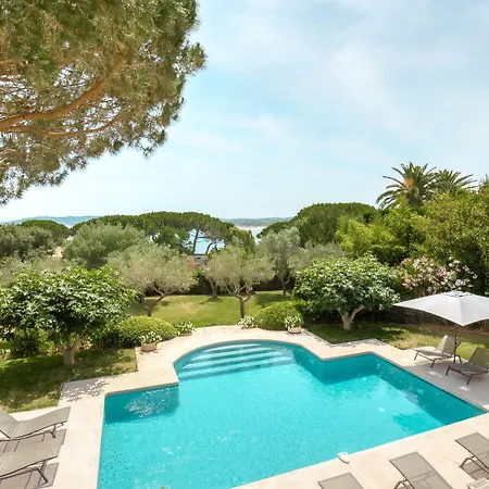 Capilla, Sea View Villa